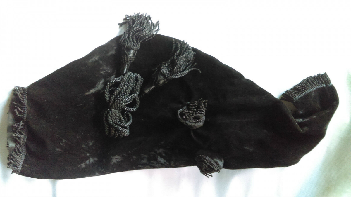 BAGPIPE BAG COVER BLACK VELVET BLACK SILK CORD